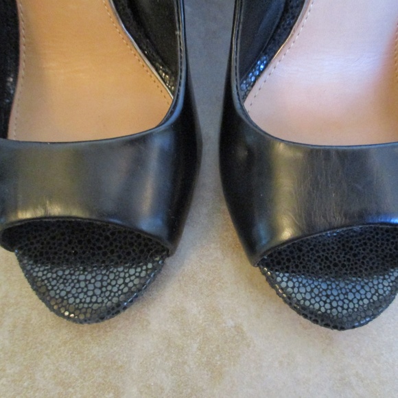 Badgley Mischka Mark And James Black Leather Heels - Picture 3 of 8